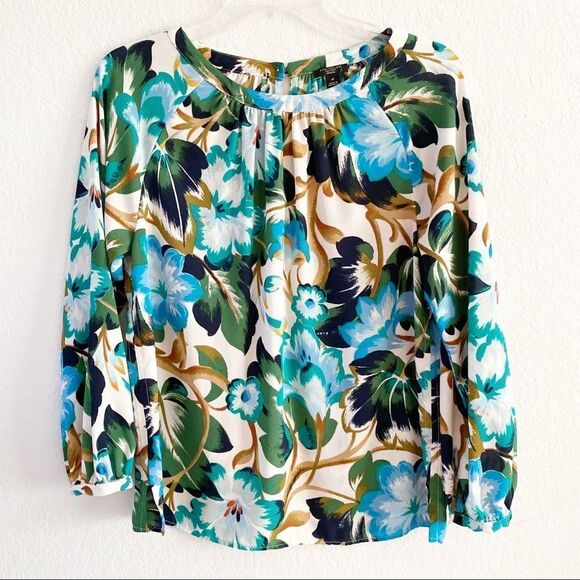 Ann Taylor Factory Floral Blouse Women’s Size Medium and Medium Petite - Picture 1 of 7